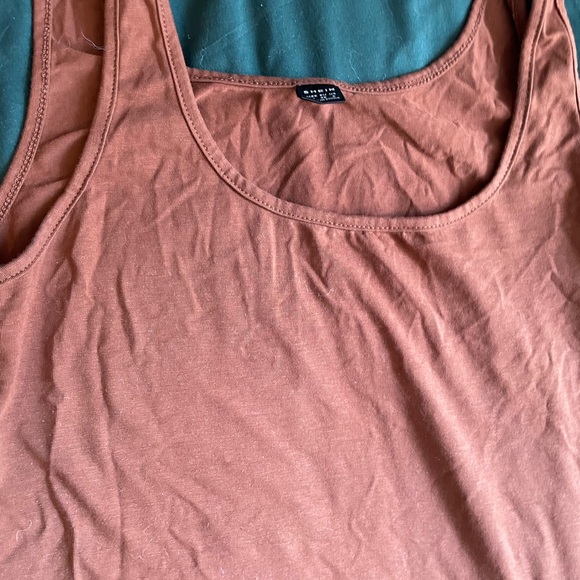 Tank Top - Picture 4 of 5